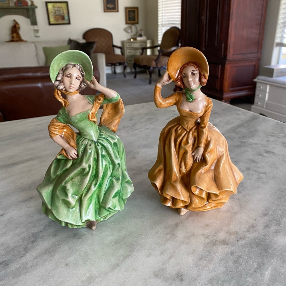Vintage Victorian Ladies Figurines Green Mustard Dresses Bonnets Figurines Lady - Picture 9 of 9